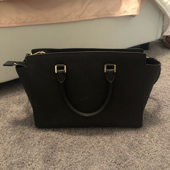 Michael Kors Purse - Picture 2 of 4